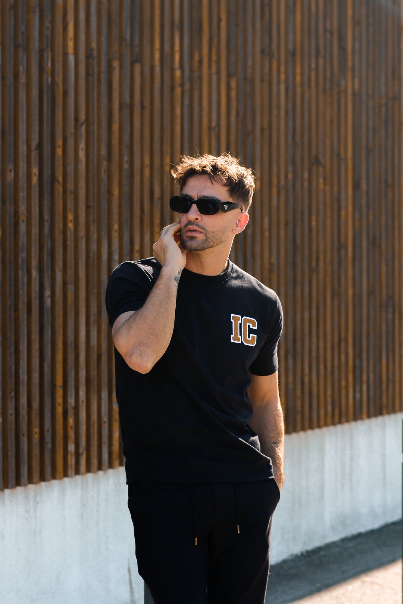 T-shirt College IC Black IC Wear